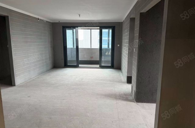 建投龙海家园(北区)4室2厅140㎡156万二手房图片