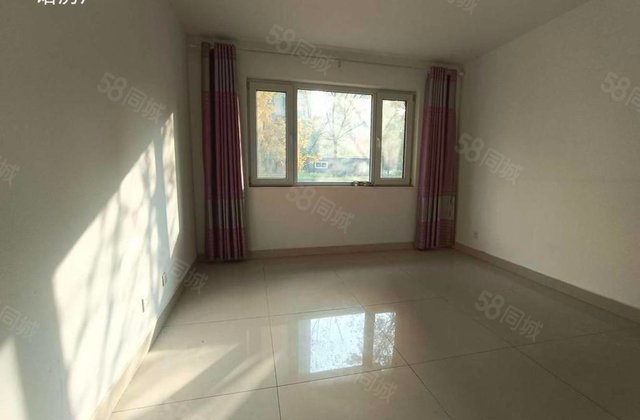 望岳嘉苑 低容积 装修好 房龄新 商品房 南北通透