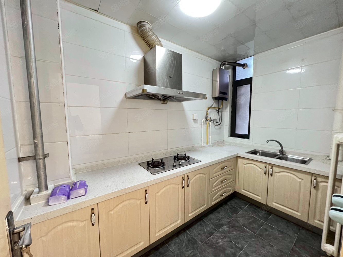 東亞印象臺湖2室1廳1衛(wèi)64.9㎡南北152萬