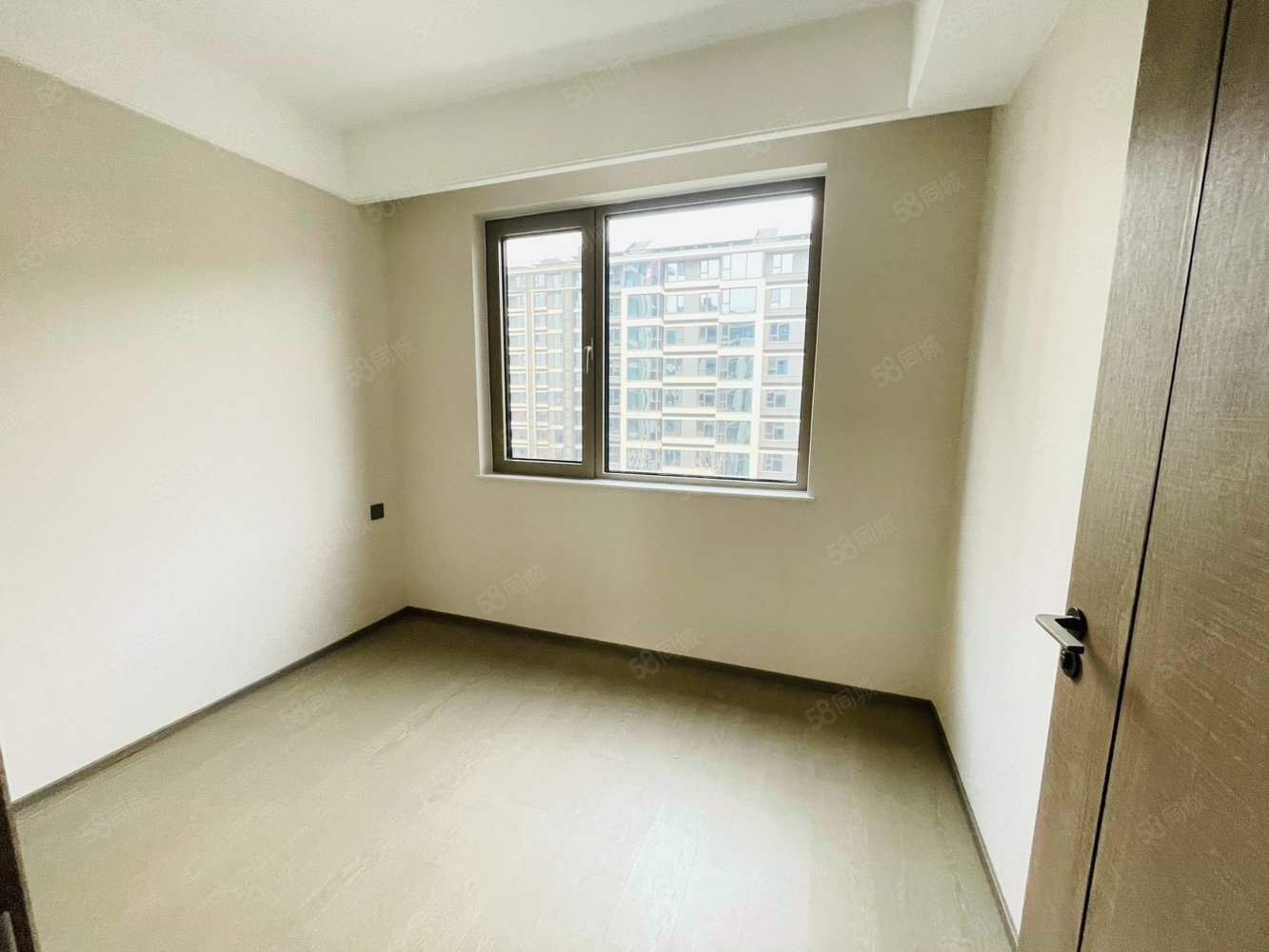 公園和御3室2廳1衛(wèi)95㎡南北340萬(wàn)