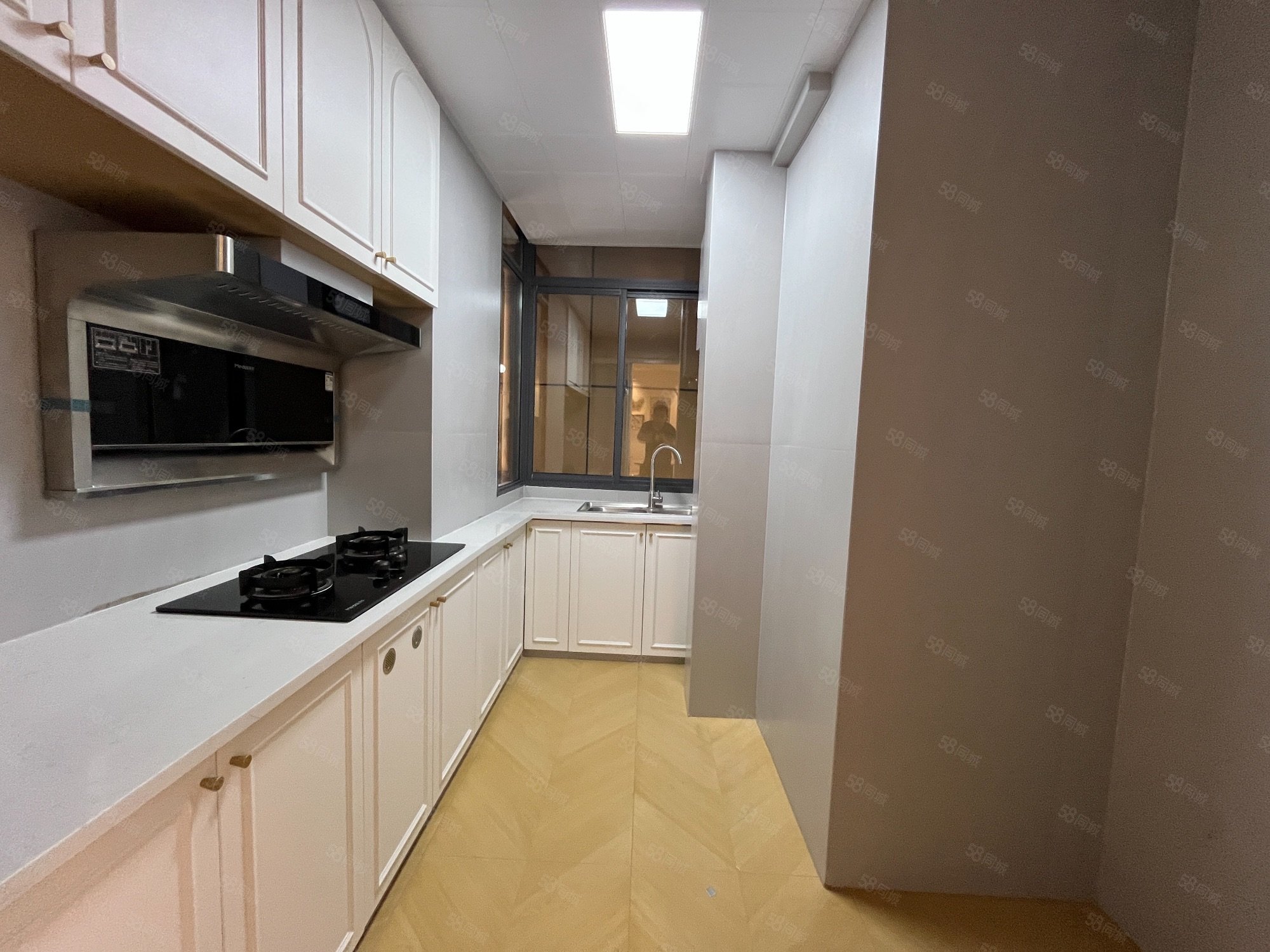 万秀城二期3室2厅1卫102㎡南北76万