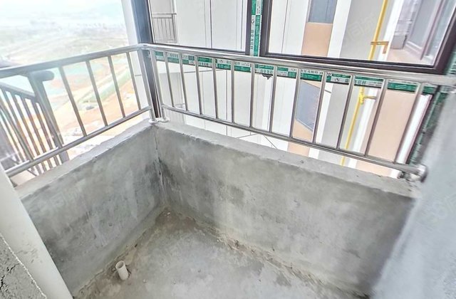 融盛佳苑3室2厅120.44㎡38万二手房图片