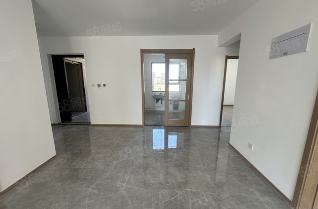 闸口 市中心  东关瑞府正规三居室 双卧客厅朝南