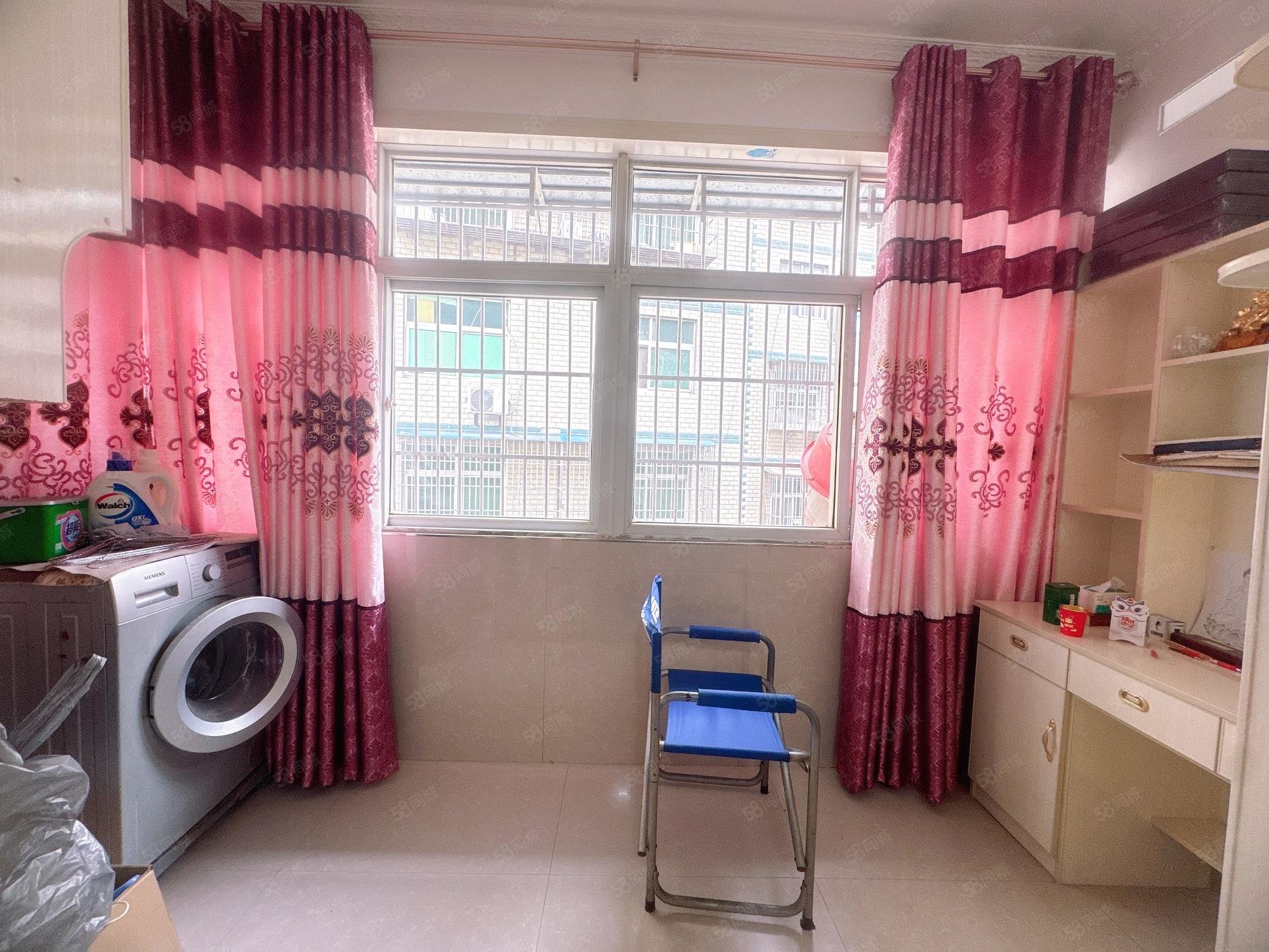 白浪南山小区3室2厅1卫130㎡东南22.8万