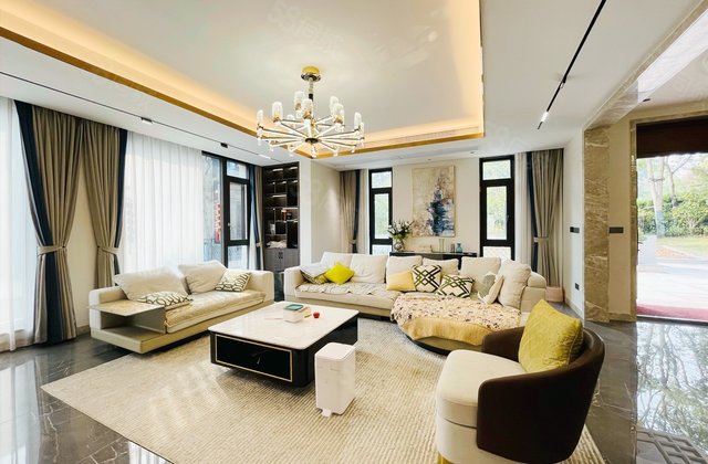 约克郡壹號湖畔(别墅)8室2厅402.4㎡1688万二手房图片