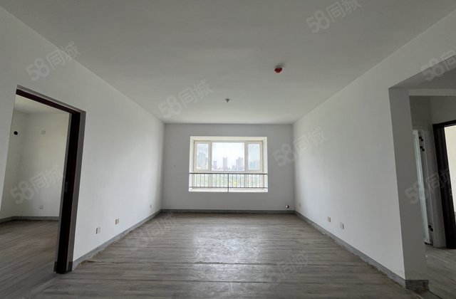 急售 裕昌九州国际！东边户！新房未住！免大税！带车储！