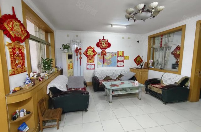 实验旁边！教师新村！三室双阳台！中间楼层！