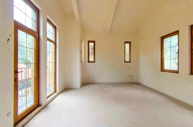 麓山国际叠溪谷5室3厅425.36㎡2650万二手房图片