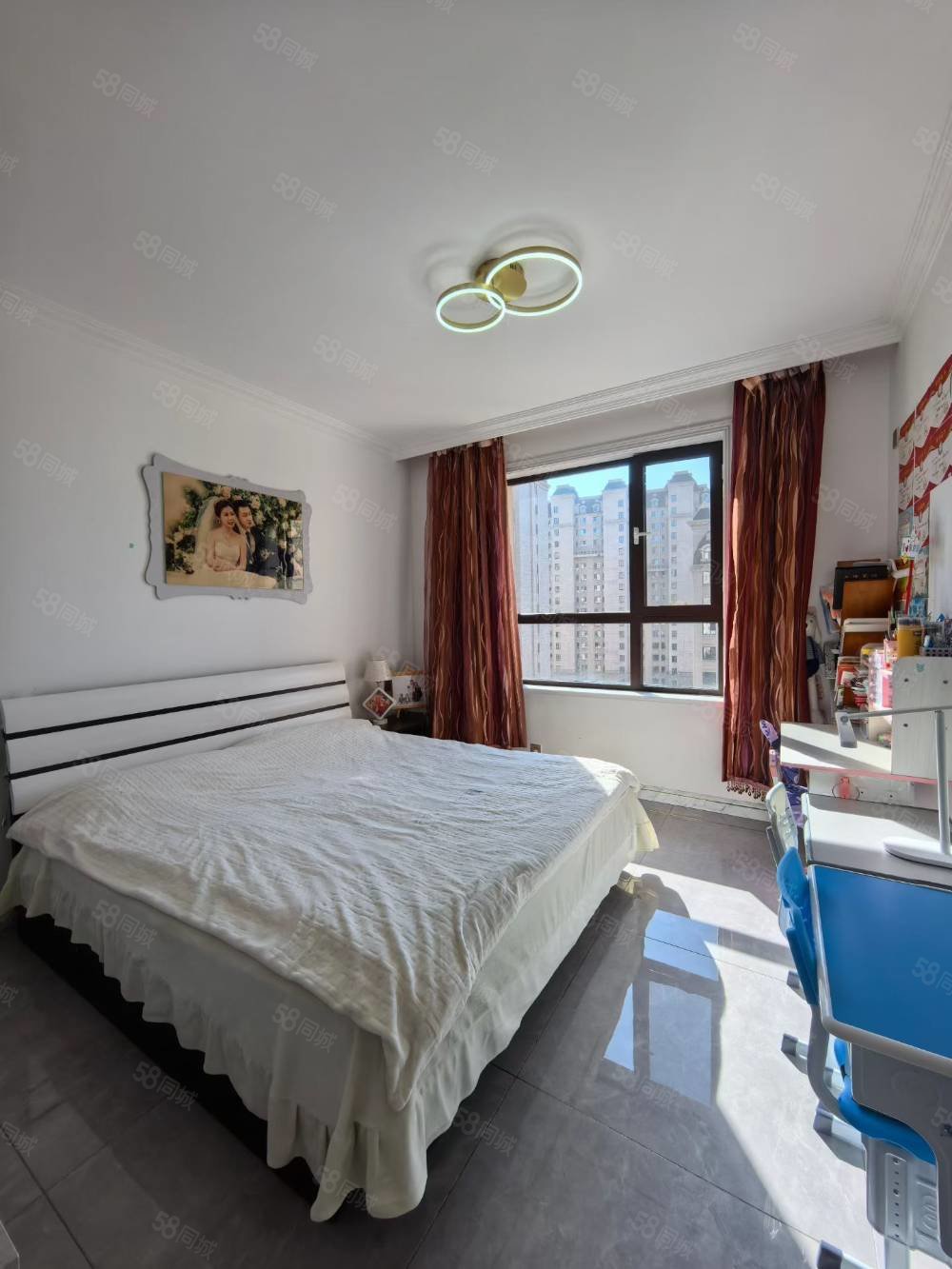 山语城3室2厅2卫135㎡南北80万