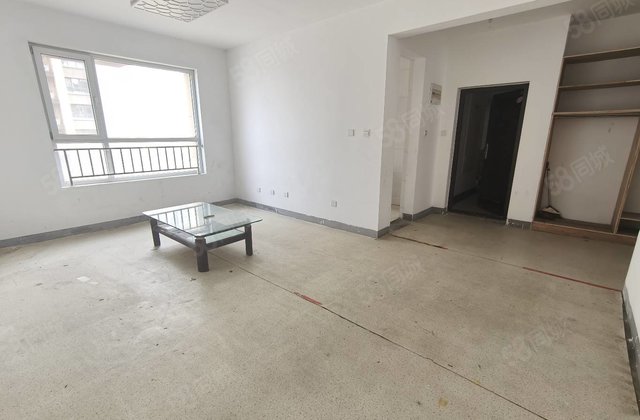 市中心七中 电梯商品房车位储藏室满二  自己装修