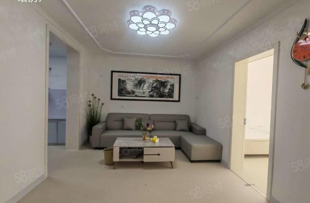 兴华路一楼带院59.8万！！精装三室拎包入住！湖北小区！急售