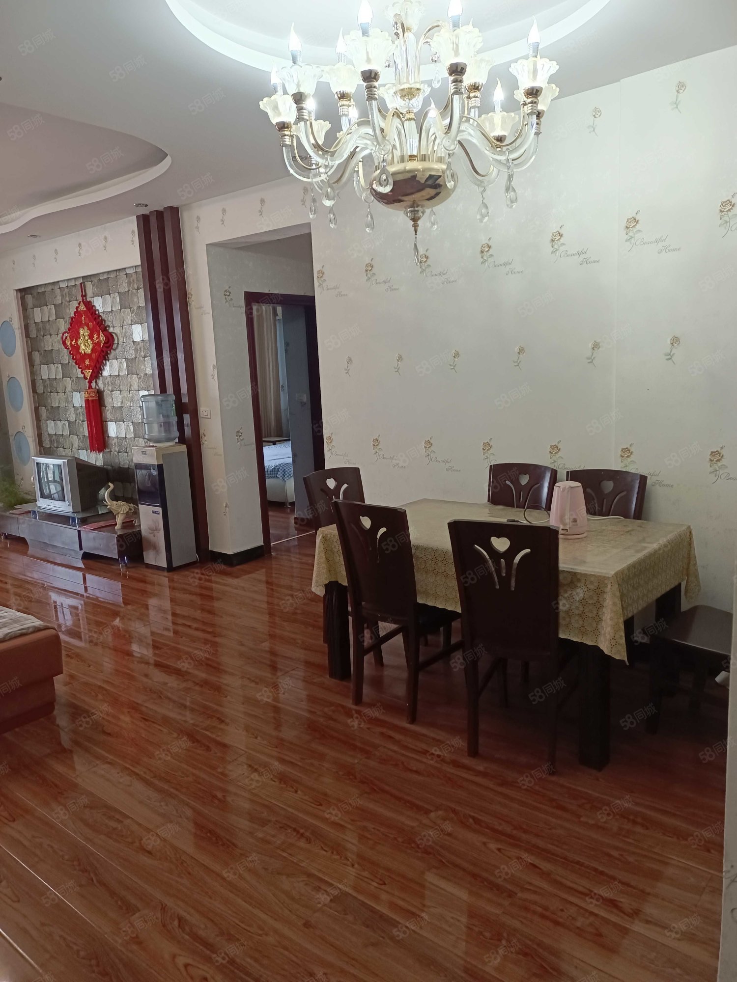 龙腾花园2室2厅1卫105㎡东46.8万