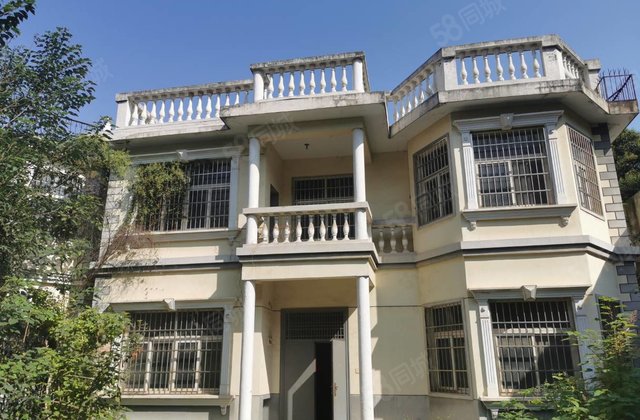 荣盛华府叠墅 房企全国16强 带庭院 送露台,新五大道-信阳58同城