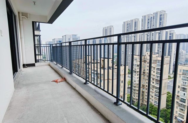 中建麓江府4室2厅164.15㎡193.6万二手房图片