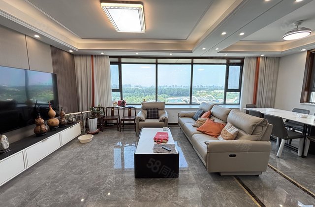 区政府松桂路 孟达 东昌   精装 四室 边户 车位储藏室