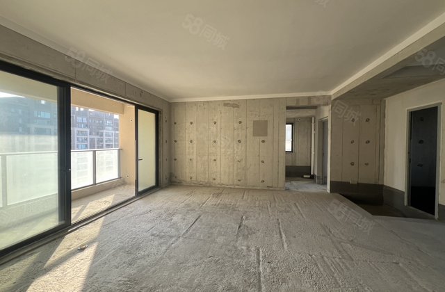 中海铂悦府4室2厅143㎡125.8万二手房图片