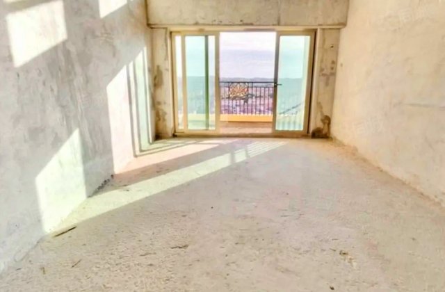 锦绣半山御景7室2厅225.54㎡210万二手房图片