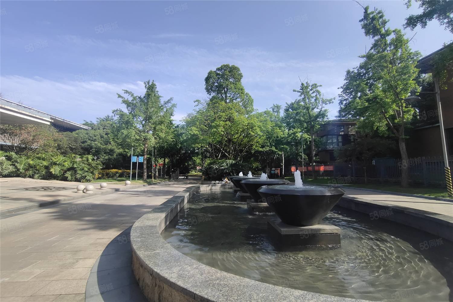 华新花予墅3室2厅4卫172㎡南350万