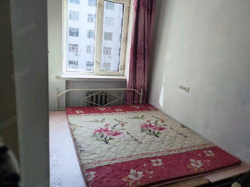 蓝翎小区2室0厅1卫45㎡南12万