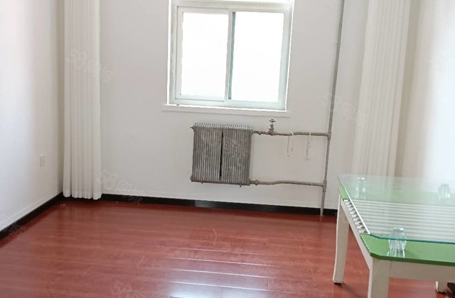 文轩老校区，聊大老师单位家属院，聊大西校，中间楼层停车方便