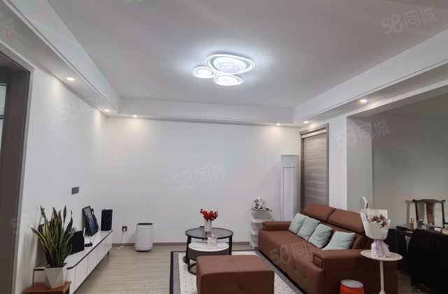 金鸡花苑2室1厅93㎡105万二手房图片