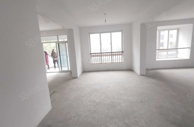 云水山庄(临海)4室2厅175㎡178万二手房图片