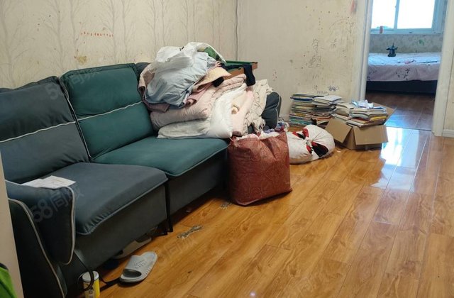 清华园 交通便利 精装可拎包入住 南北通透 正规商品房