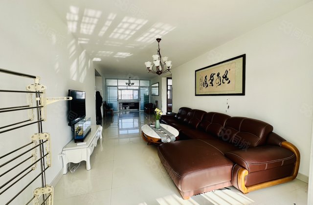 万达旁边电梯洋房 送车库 桐凤家园采光充足 双卫五中电大