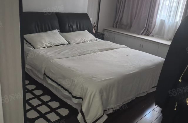 人才公寓3室1厅119㎡128万二手房图片