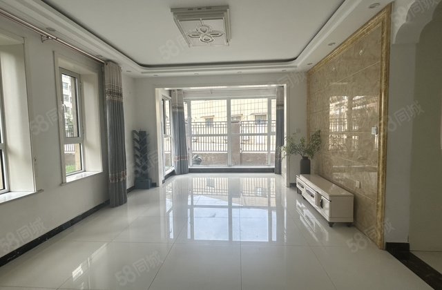 御景王宅东昌路英特  三室两卫边户 带车位储藏室免大税