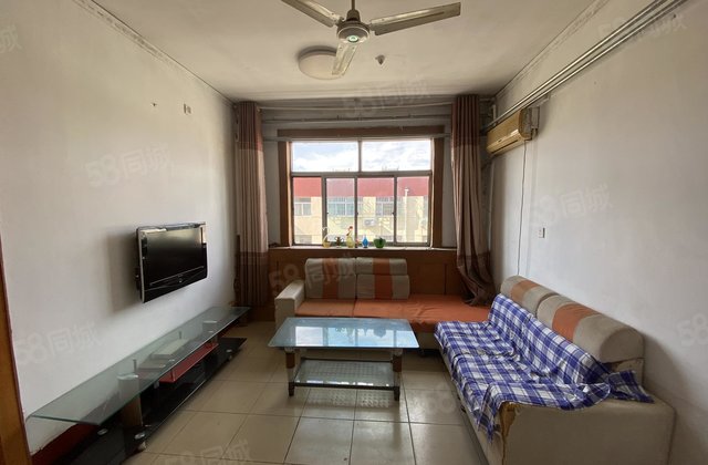 文轩，外国语附近小区停车方便，3室，随时看房