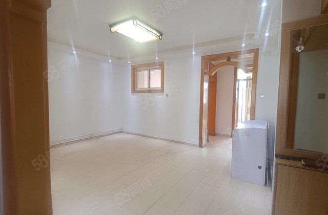 低价出售星光小区 新星  南北通透 商业配套齐全小三居