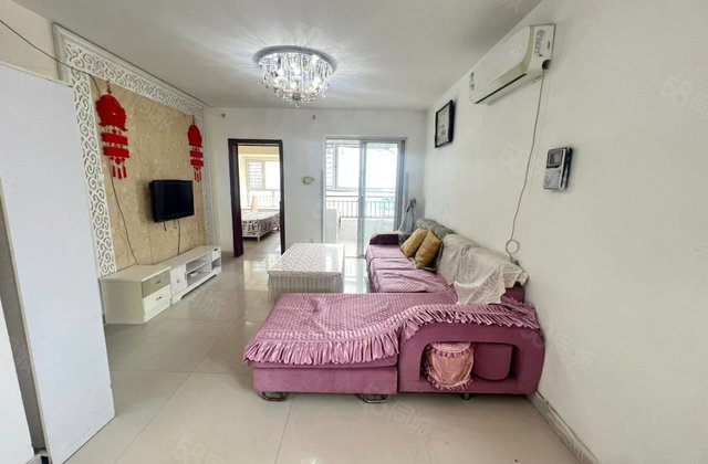 急售40来万电梯 七中阿卡边户大两室  南排南北通透采光