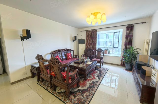 万国城MOMA3室2厅157㎡1800万二手房图片