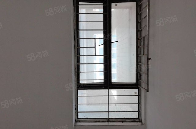 华馨花园2室2厅74.83㎡38万二手房图片