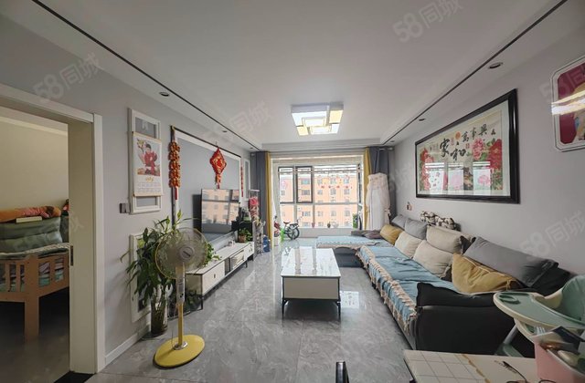 宏屹国际城北区2室2厅99㎡79万二手房图片