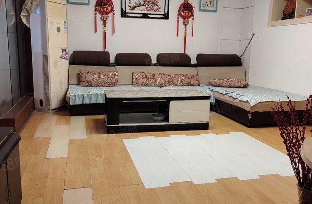 急售！！单价4千，精装婚房三室！振兴路