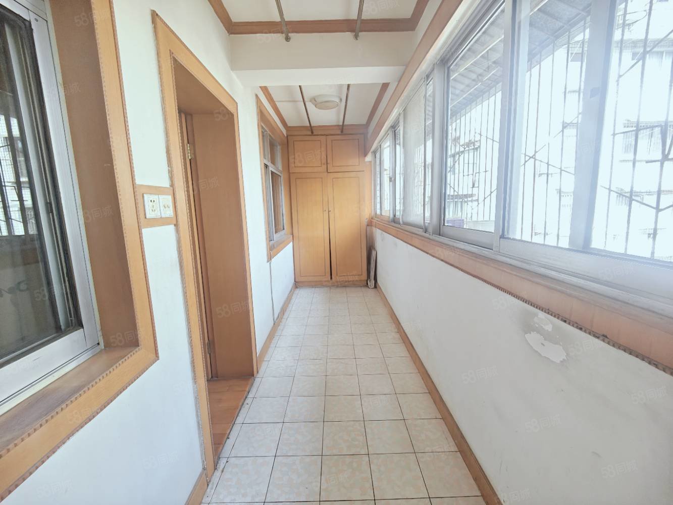 六堰山二区3室2厅2卫135㎡南北46.8万