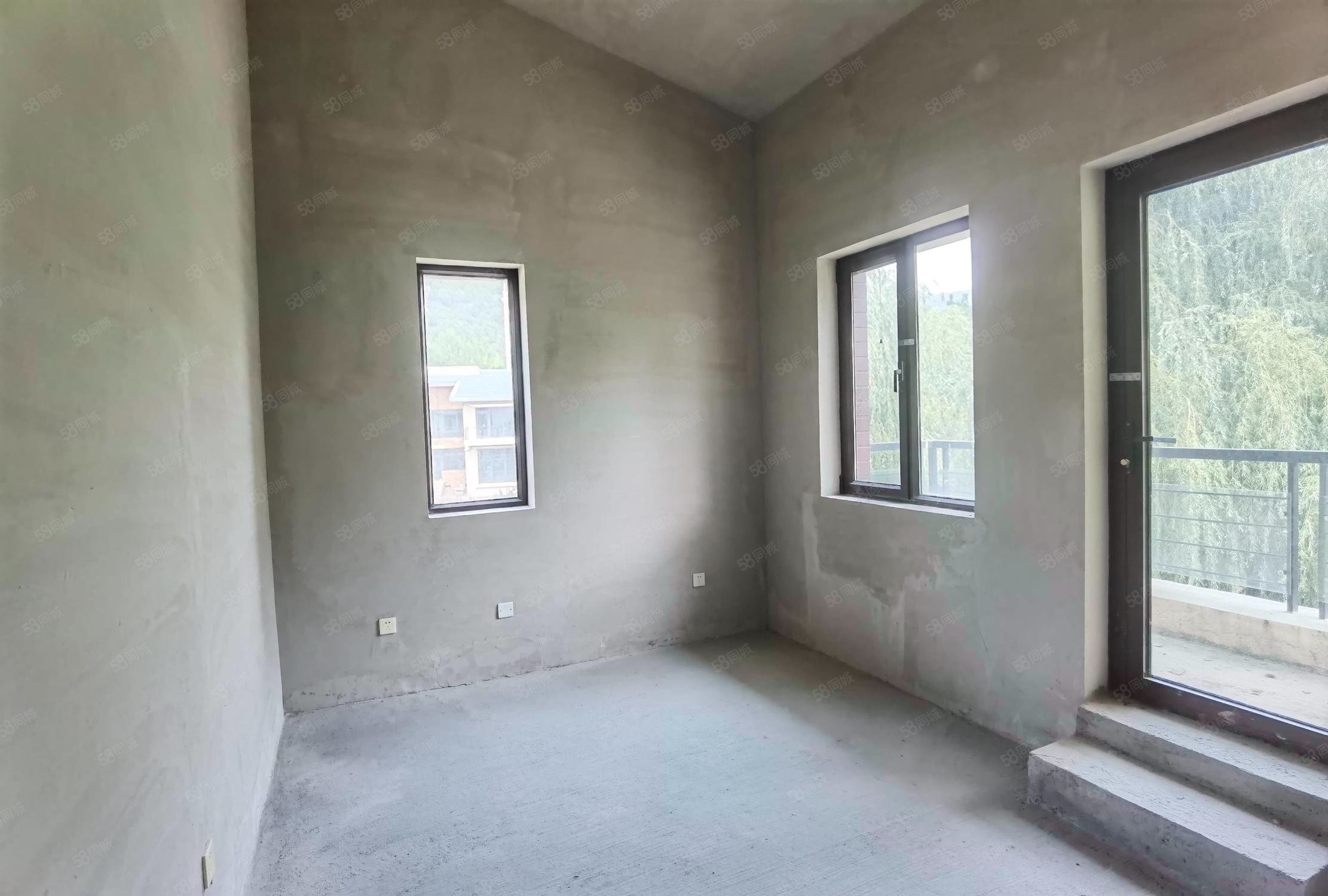 雁棲半島5室3廳4衛(wèi)471㎡南北3850萬