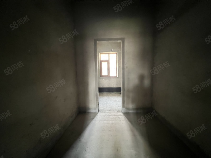 建业世和府3室2厅2卫169㎡南北164万
