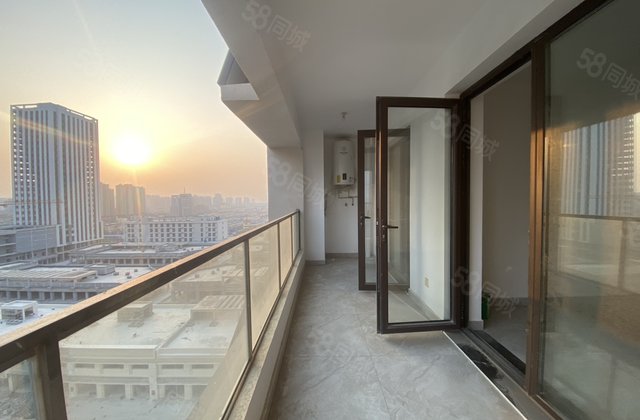 万达 总站 双卫双阳台 送车位 可按揭 铁投金辰云玺 随时看