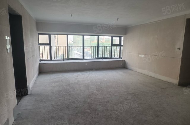 金辰云境3室2厅138㎡82万二手房图片
