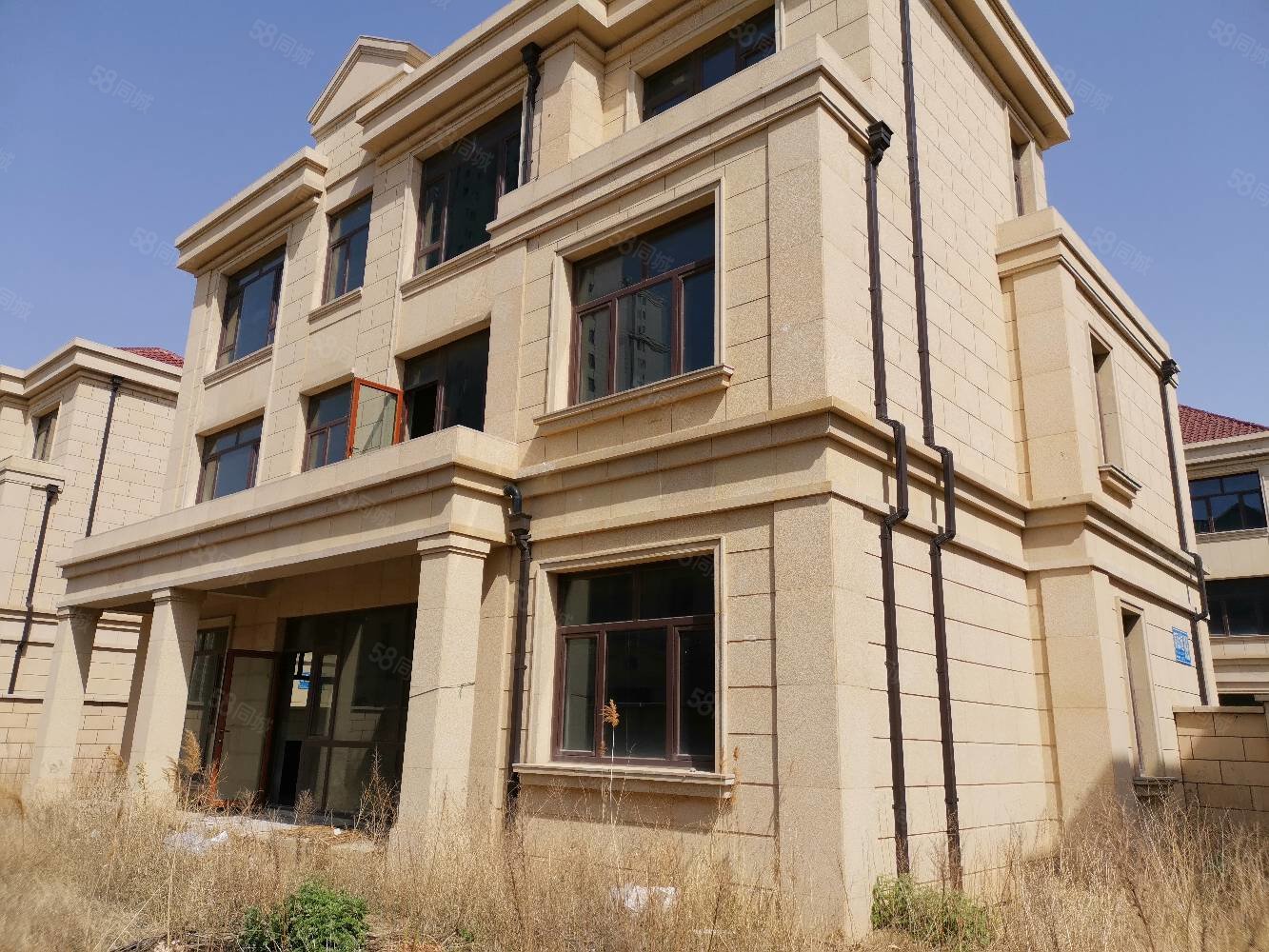 华发九龙湾东信泰龙润国际富贵园独栋别墅上下三层三面大院子