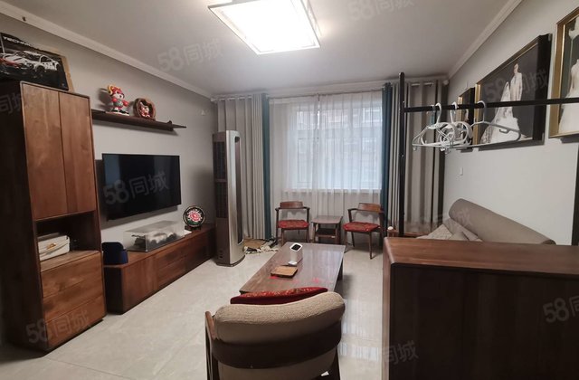 出门环城湖，单位家属院三室朝阳，婚房带阳面车库，