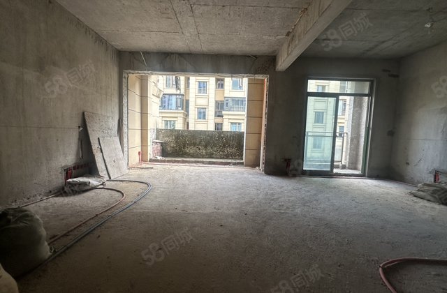 三迪西城枫丹4室2厅129㎡118万二手房图片