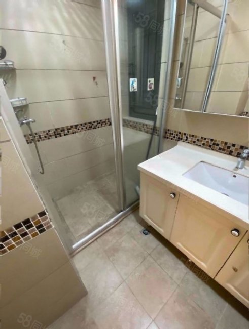 精茂滨海花园3室2厅1卫40㎡南北108万