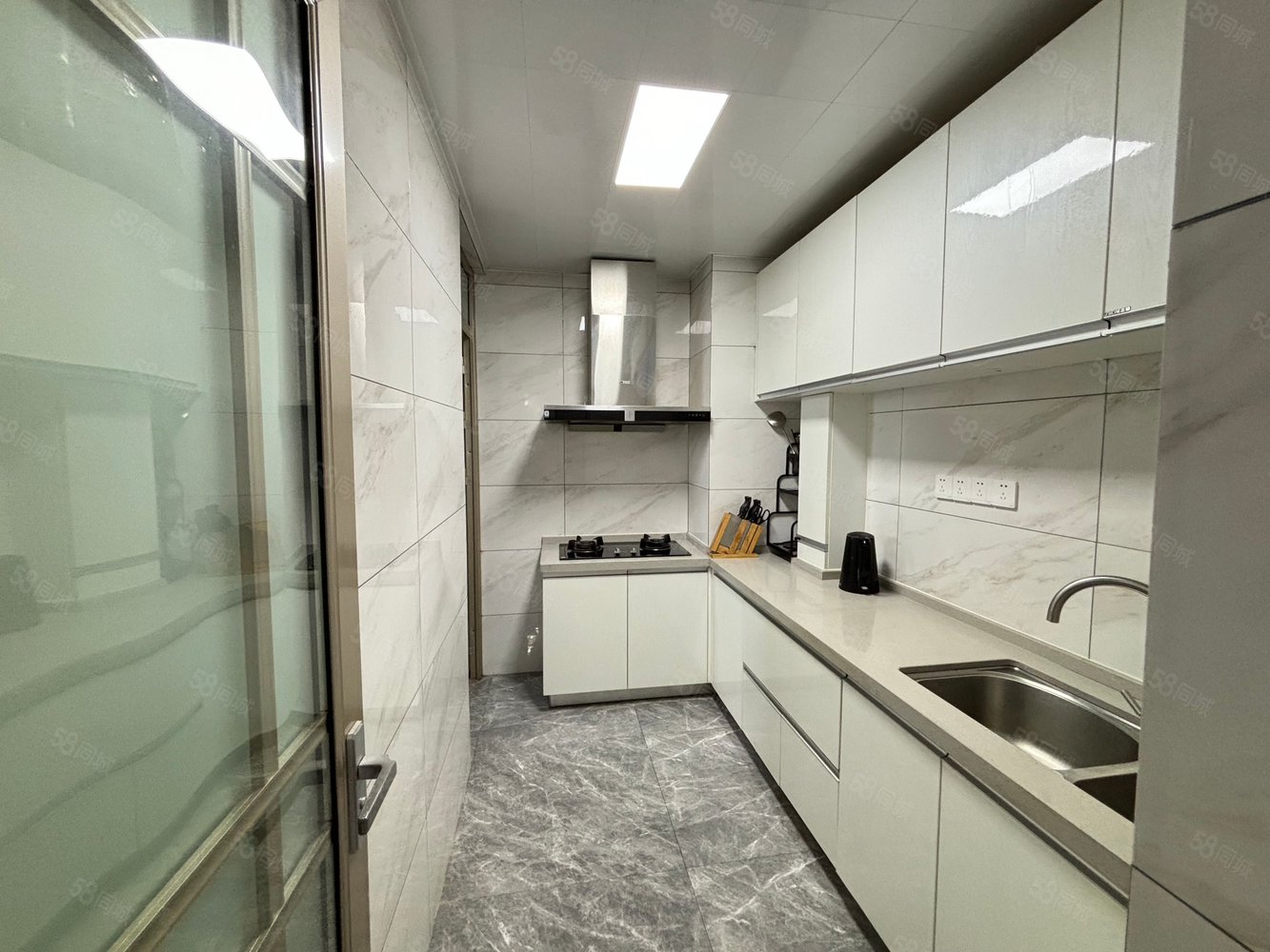 和昌国际城二期3室2厅2卫125㎡南北75.8万