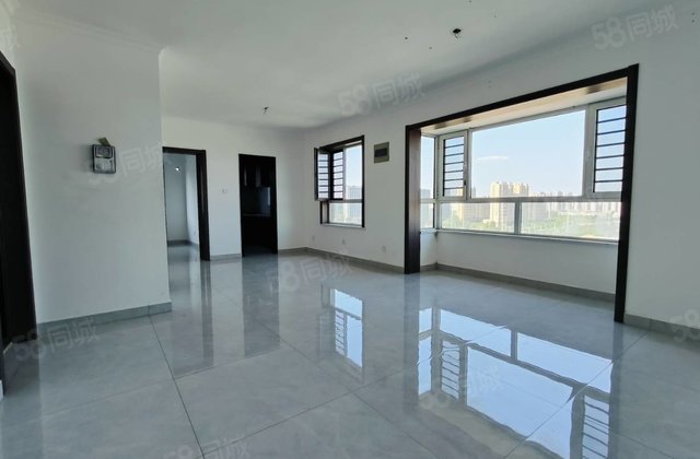 急售 精装修三室两厅 送专属车位 阿尔卡迪亚 光明七中