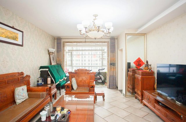 光信帝景华府3室2厅158.22㎡195万二手房图片