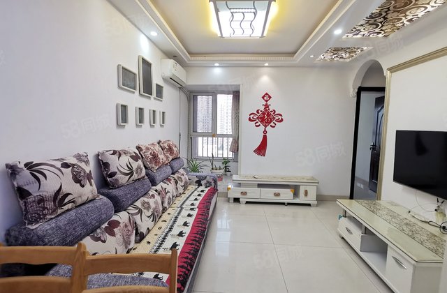 6万安家精装婚房，全天采光大两居，水岸花语 免大税带储有车位